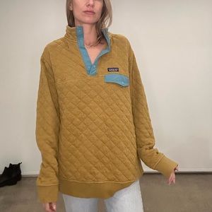 Patagonia - pull over sweatshirt